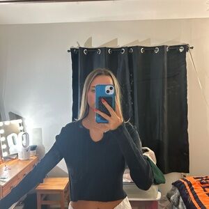 Black Ribbed Long Sleeve Crop Top
